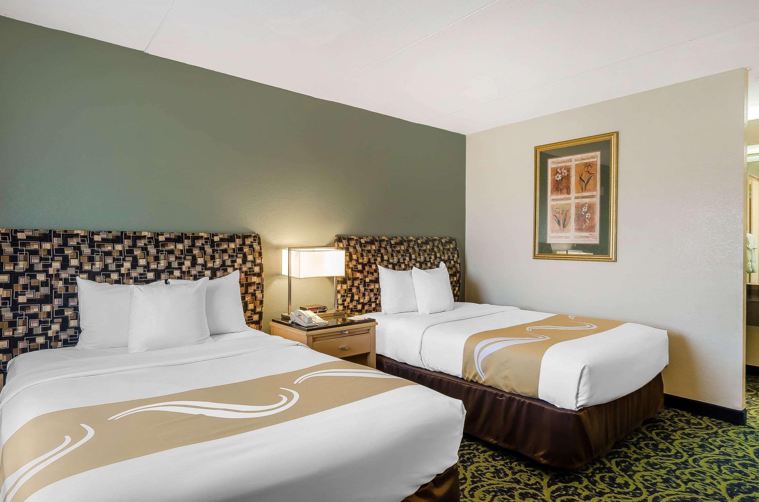 Quality Inn & Suites Lexington Exterior photo