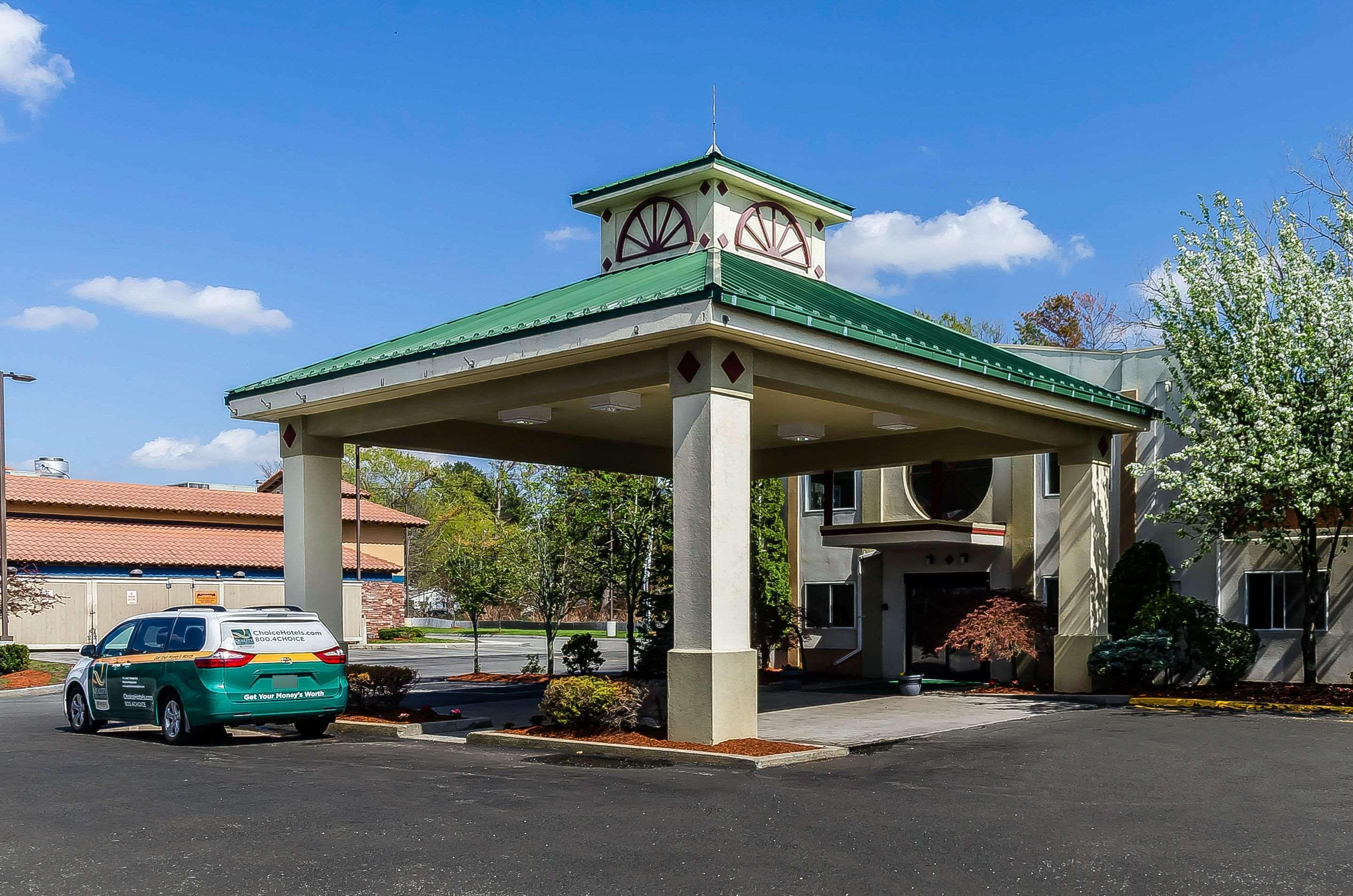 Quality Inn & Suites Lexington Exterior photo