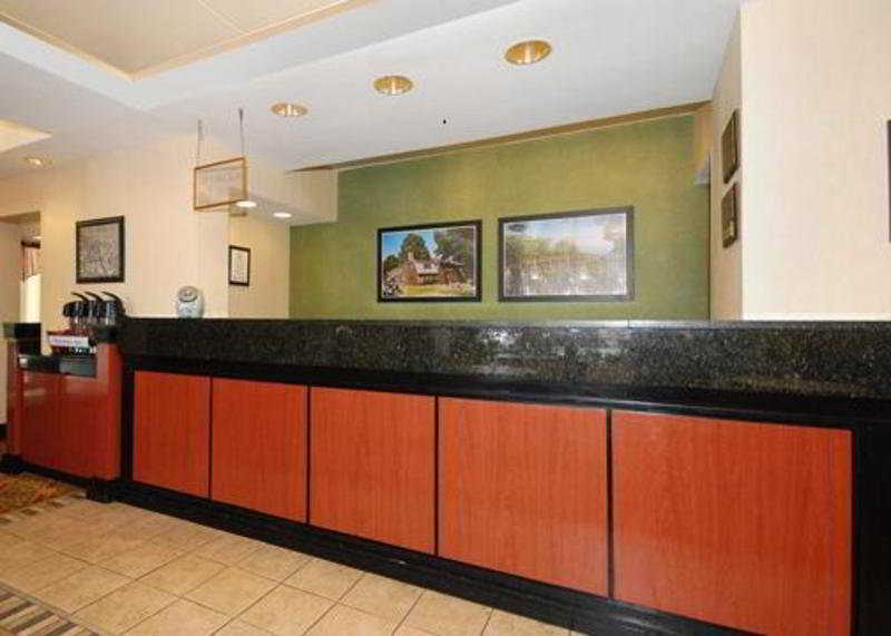 Quality Inn & Suites Lexington Exterior photo